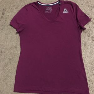 Reebok maroon tee